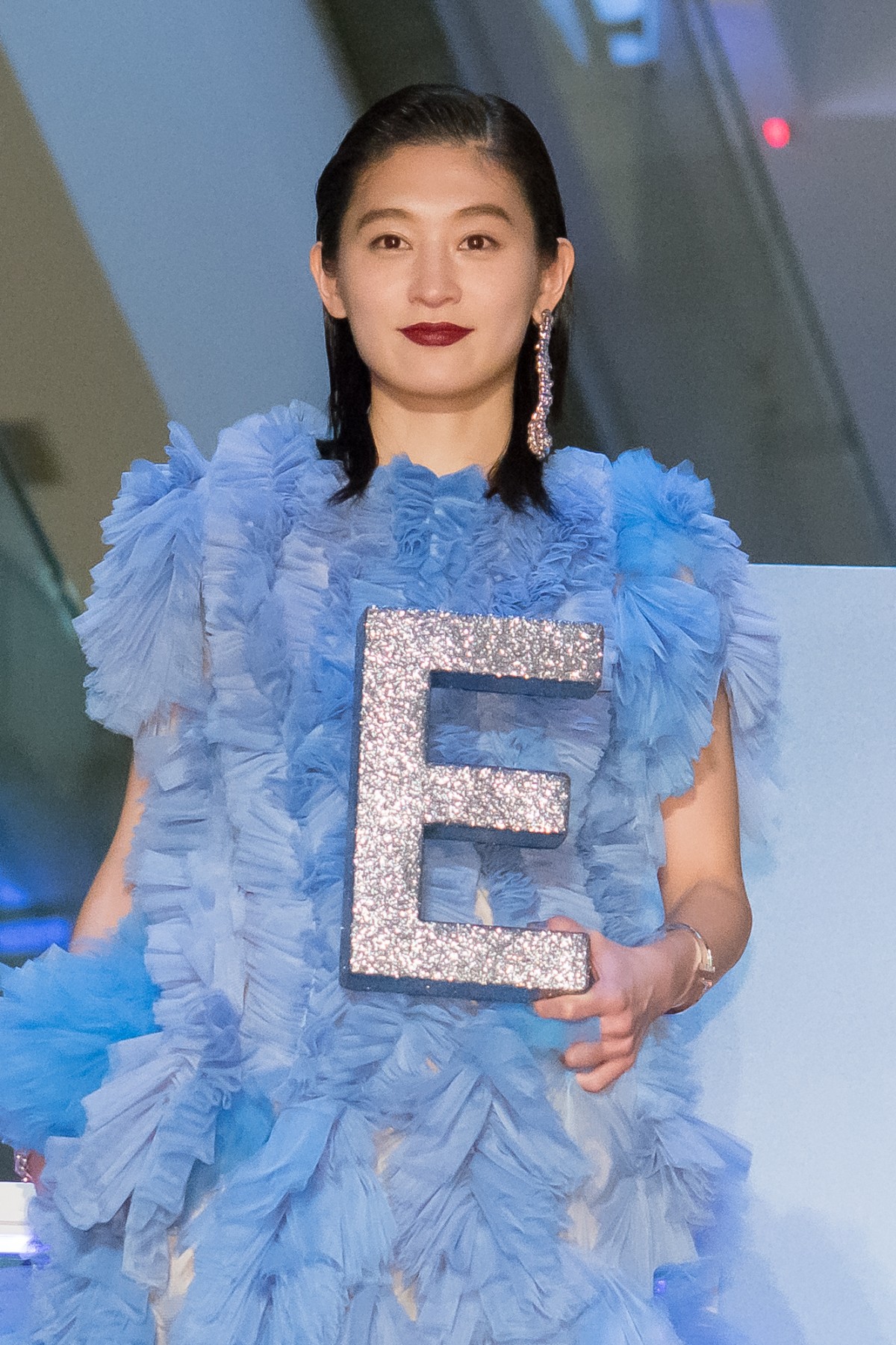 コムアイ