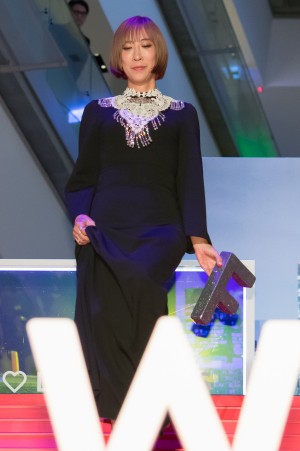 Netflixオリジナルシリーズ『FOLLOWERS』ワールドプレミアに登場した蜷川実花監督