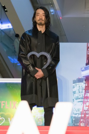 Netflixオリジナルシリーズ『FOLLOWERS』ワールドプレミアに登場した金子ノブアキ