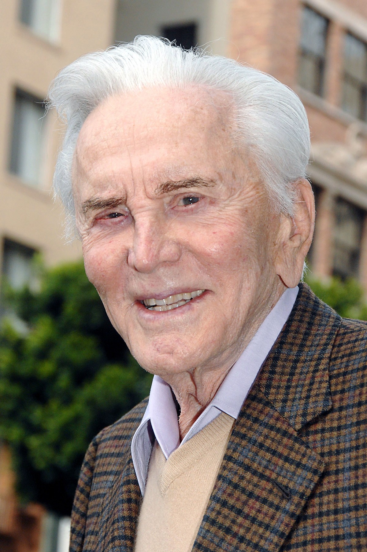ハリウッドの大御所カーク・ダグラスさん死去　息子マイケル・ダグラスがコメント