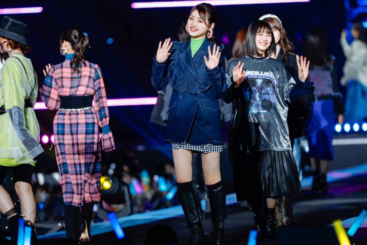 日向坂46、ファッションショー＆ライブで2万5000人熱狂　濱岸ひよりが本格復帰