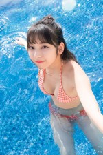 十味1st写真集『とーみにこ』解禁カット