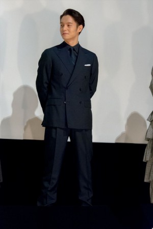 映画『ファンシー』公開記念舞台あいさつに登壇した窪田正孝