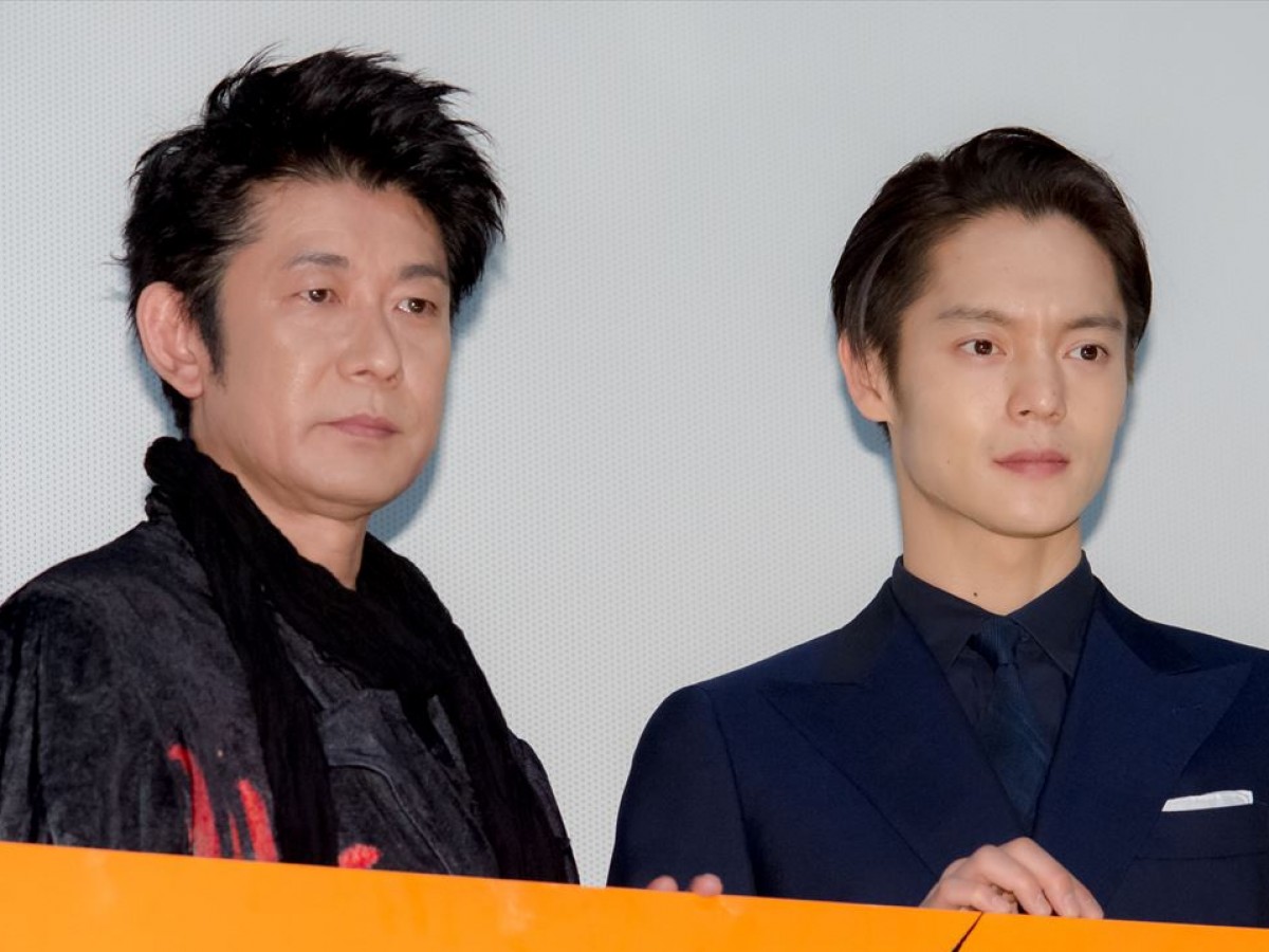 映画『ファンシー』公開記念舞台あいさつに登壇した(左から)永瀬正敏、窪田正孝