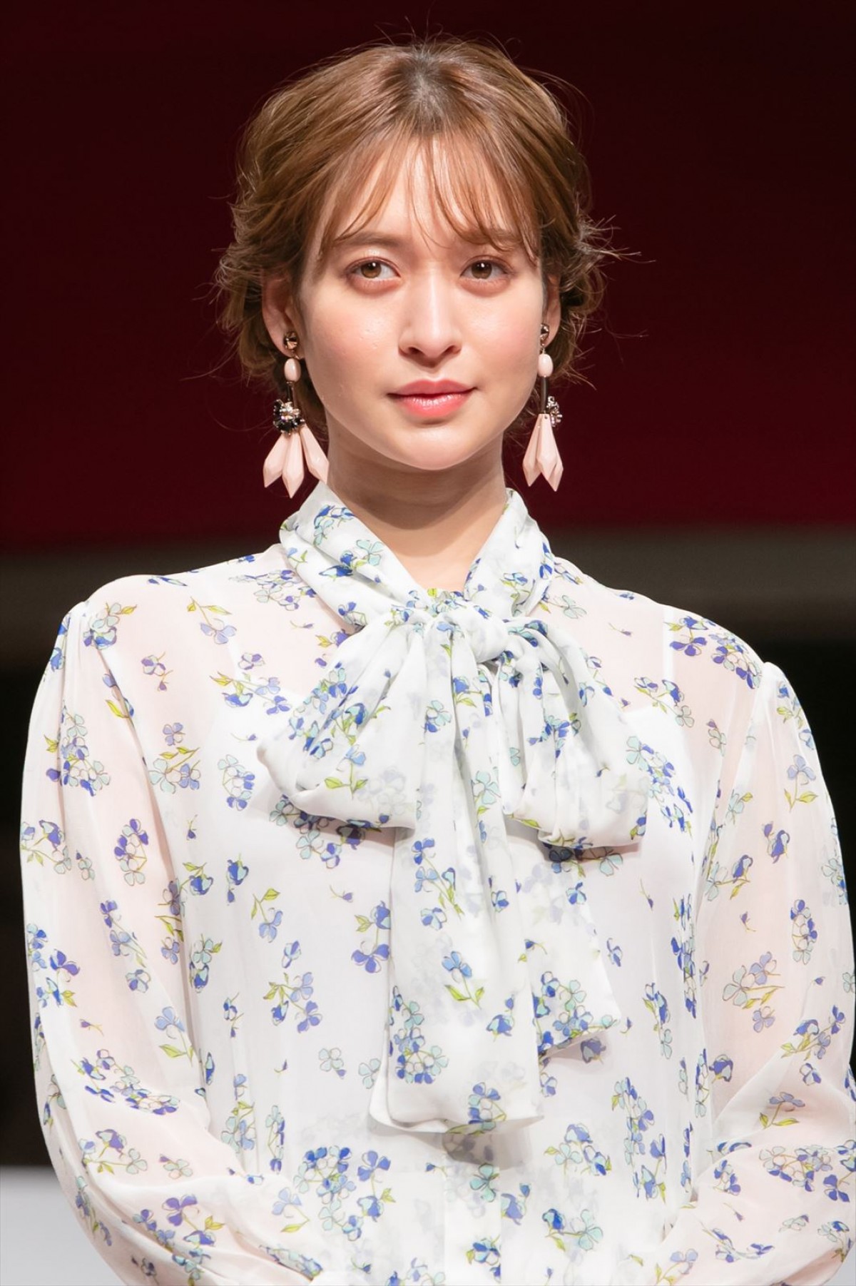 華原朋美「ある方と出会って運命が変わった」芸能界を目指す少女らへエール
