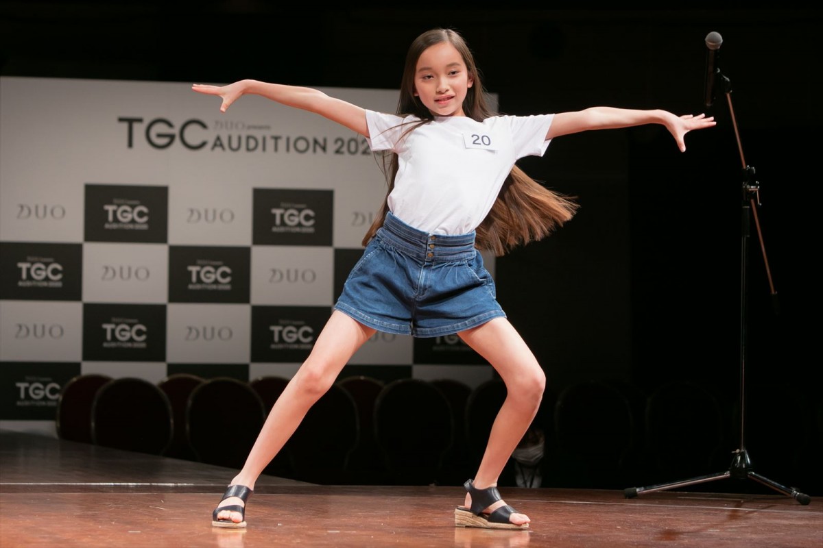 華原朋美「ある方と出会って運命が変わった」芸能界を目指す少女らへエール