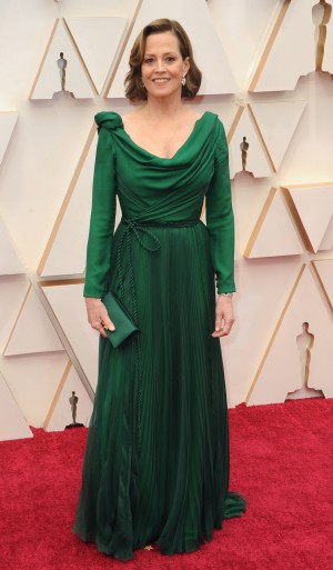 シガニー・ウィーバー、第92回アカデミー賞授賞式レッドカーペットにて