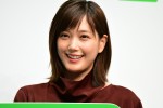 「LINEモバイル」記者発表会に登場した本田翼