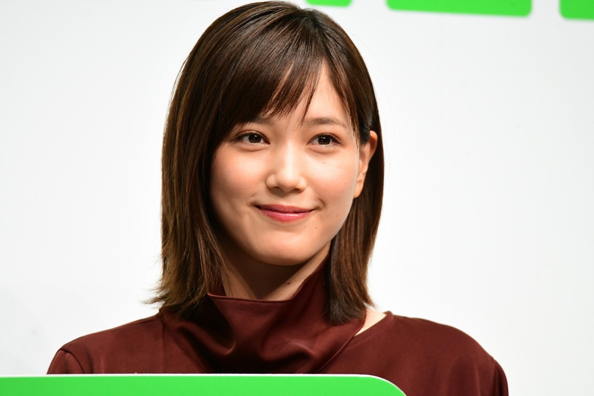 本田翼、ワインレッドのワンピースで登場「ダンス思い切りやりました」