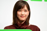 「LINEモバイル」記者発表会に登場した本田翼