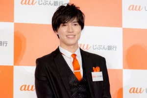 「au じぶん銀行」行名変更記者説明会に登場した土屋神葉