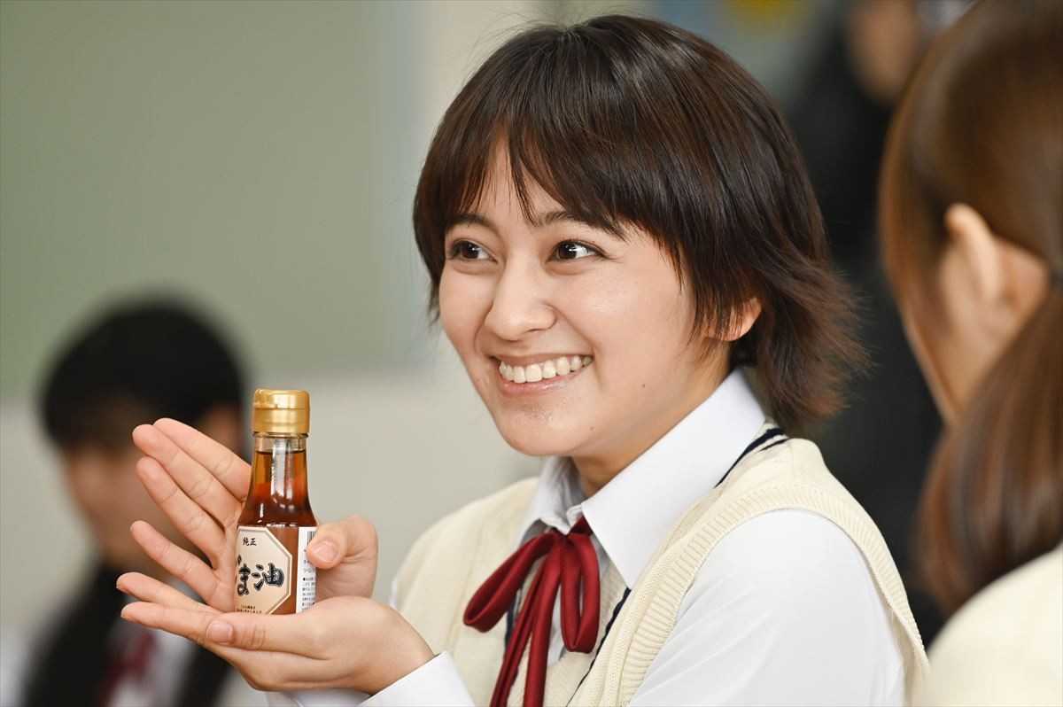 今夜の『女子高生の無駄づかい』小林由依、ちょっかい出した浅川梨奈に“壁ドン”され…