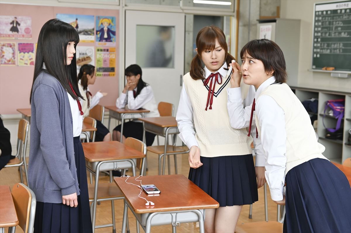今夜の『女子高生の無駄づかい』小林由依、ちょっかい出した浅川梨奈に“壁ドン”され…