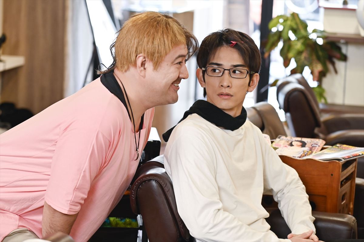 今夜の『女子高生の無駄づかい』小林由依、ちょっかい出した浅川梨奈に“壁ドン”され…