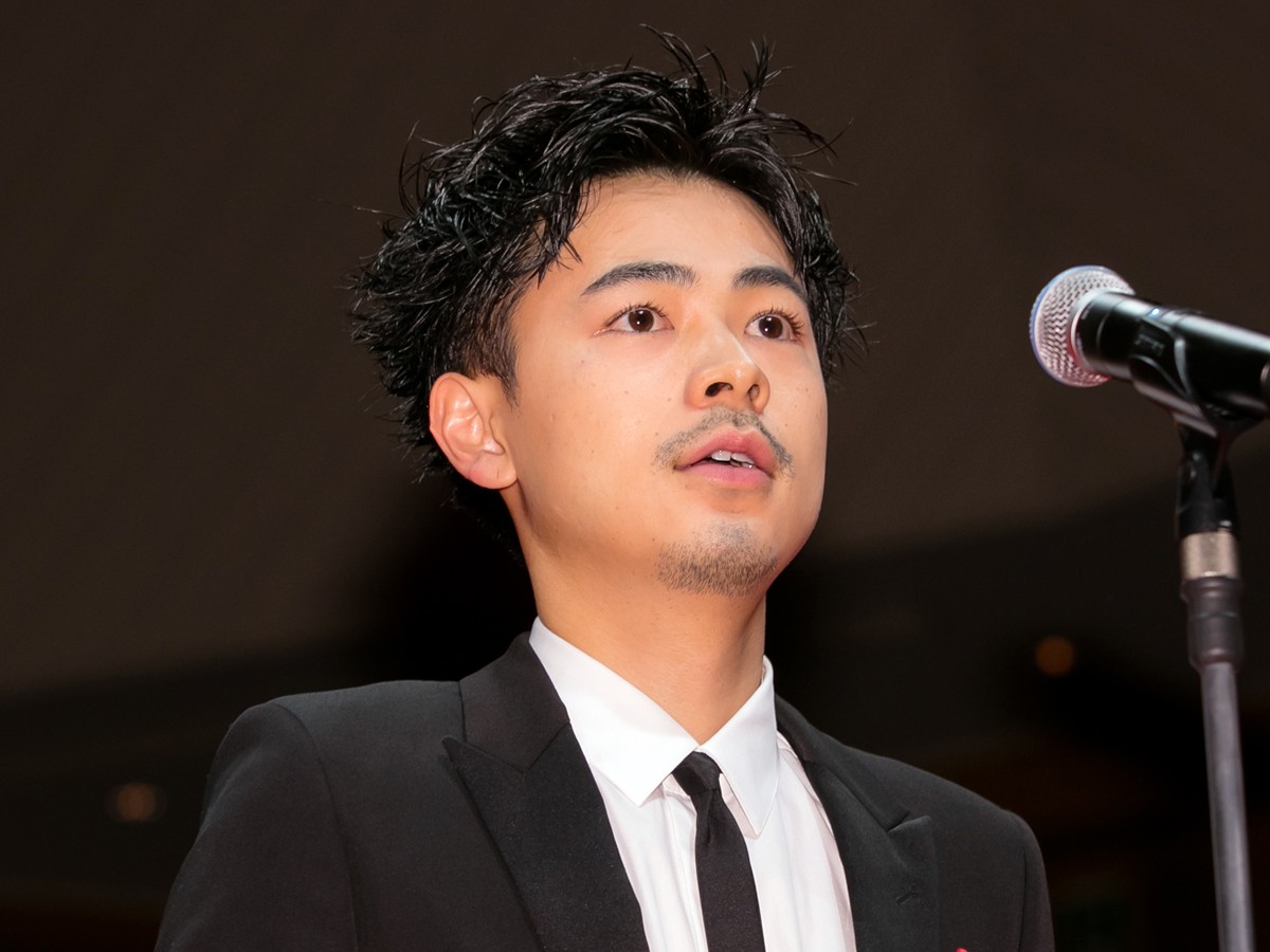 成田凌、男優主演賞で周囲へ感謝「個人的な喜びが湧いてこない」