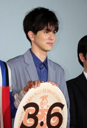 『劇場版 おいしい給食 Final Battle』完成披露舞台あいさつに登場したBOYS AND MEN・水野勝