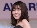 【写真】有村架純、美しい撮影オフショット “映画の1シーン”のような仕上がりでファン魅了