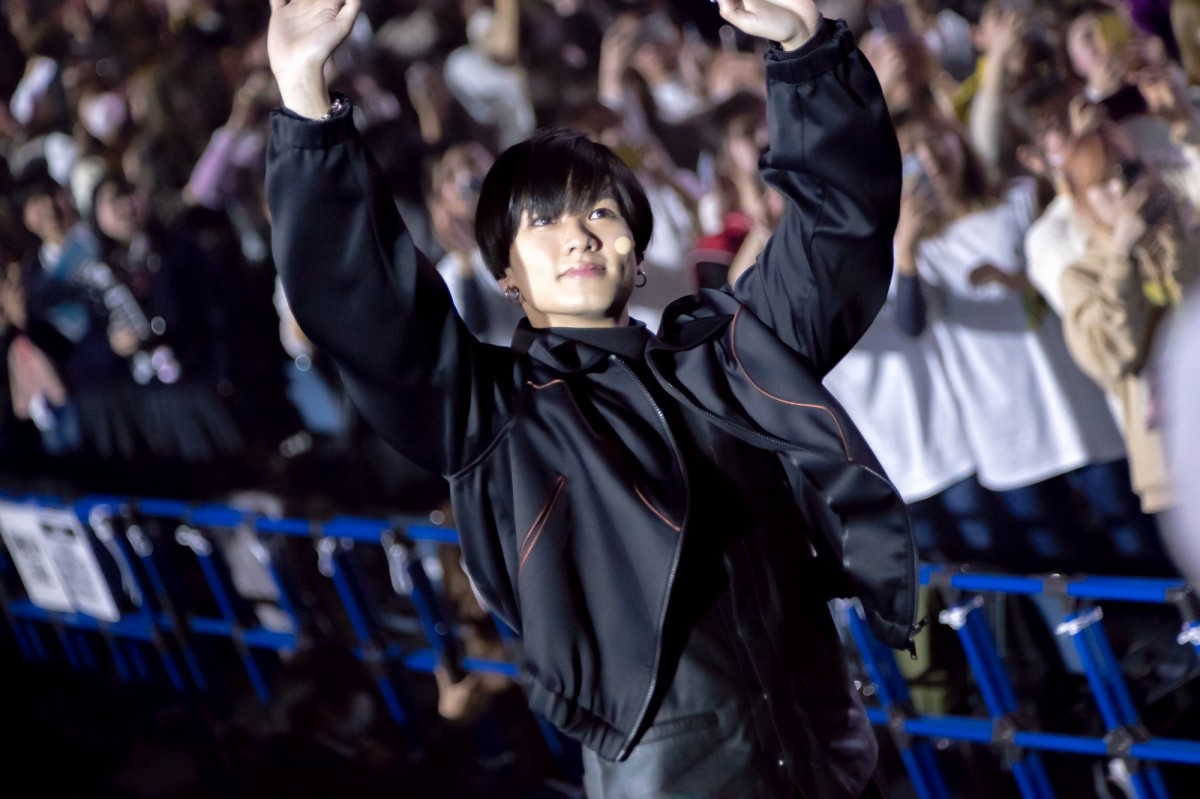 白濱亜嵐、片寄涼太ら『貴族降臨』キャスト集結に大歓声　サプライズでDAIGO登場