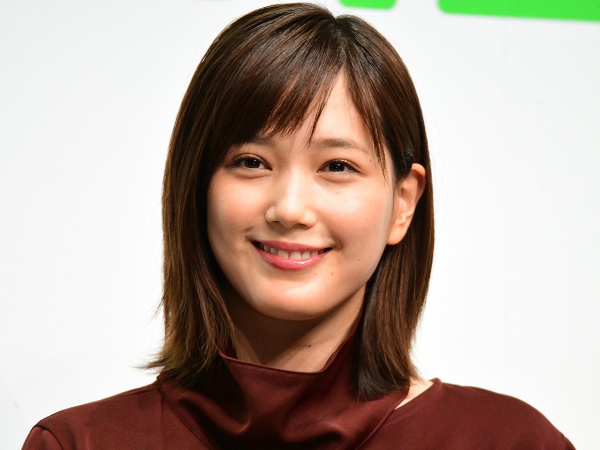 本田翼、丸メガネ姿を披露 「かわいい」の声続々