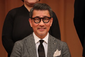 第62回ブルーリボン賞授賞式に登場した中井貴一