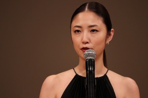 第62回ブルーリボン賞授賞式に登場したMEGUMI