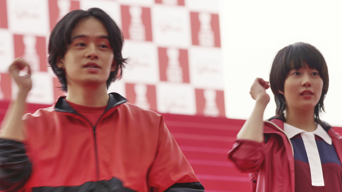綾瀬はるか、妻夫木聡、藤原竜也、深田恭子…総勢12名が「じゃんけんグリコ」で真剣勝負！