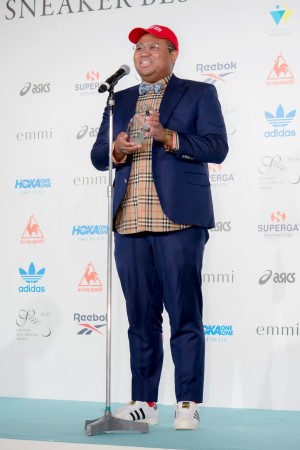 スニーカーベストドレッサー賞 2020 授賞式に登場したアントニー