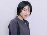 上白石萌歌、20歳の誕生日にファースト写真集『まばたき』を発売