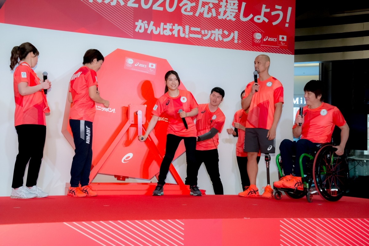土屋太鳳、日本選手団のオフィシャルウェアを絶賛　注目競技は陸上
