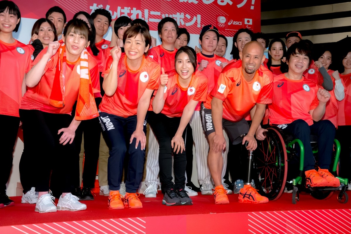 土屋太鳳、日本選手団のオフィシャルウェアを絶賛　注目競技は陸上