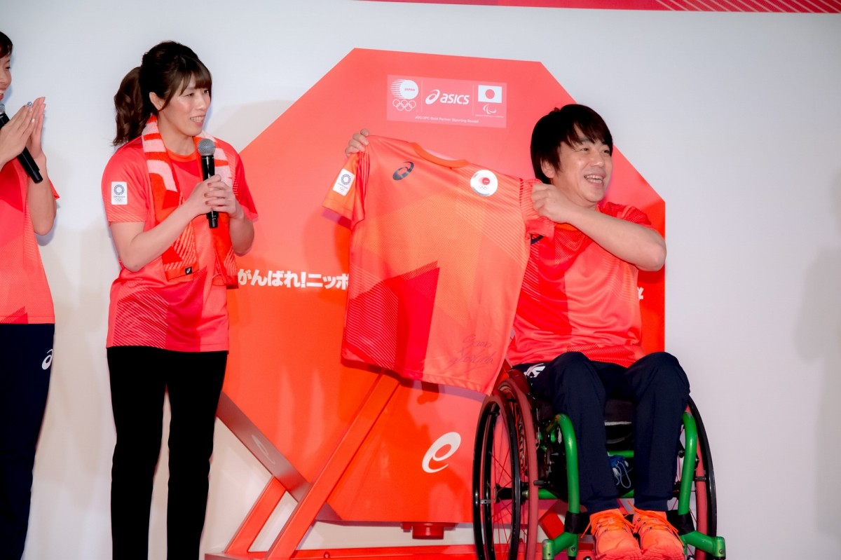 土屋太鳳、日本選手団のオフィシャルウェアを絶賛　注目競技は陸上