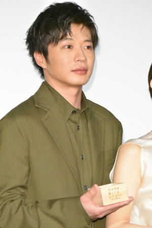 映画『スマホを落としただけなのに　囚われの殺人鬼』初日舞台あいさつに登場した田中圭