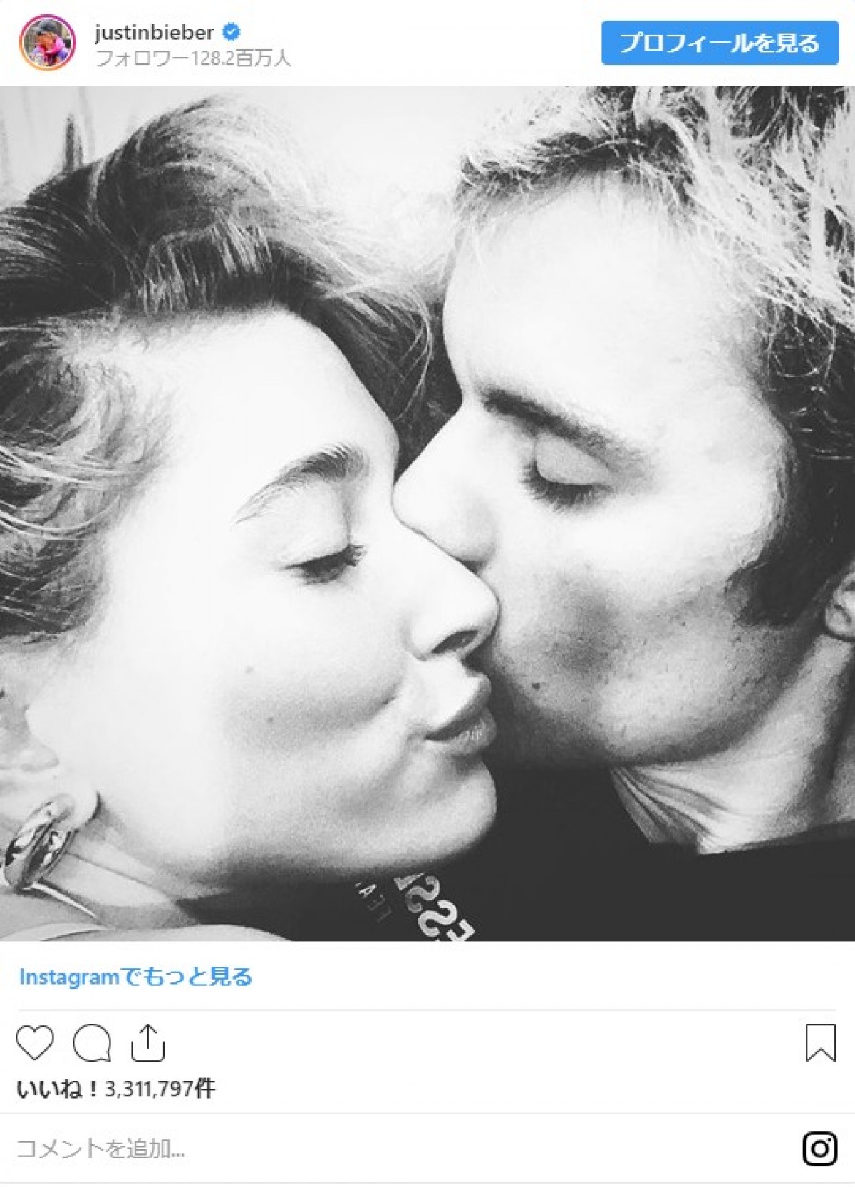 頬をペロリ？ ヘイリー・ビーバー、夫ジャスティンとの思い出の結婚式写真を公開