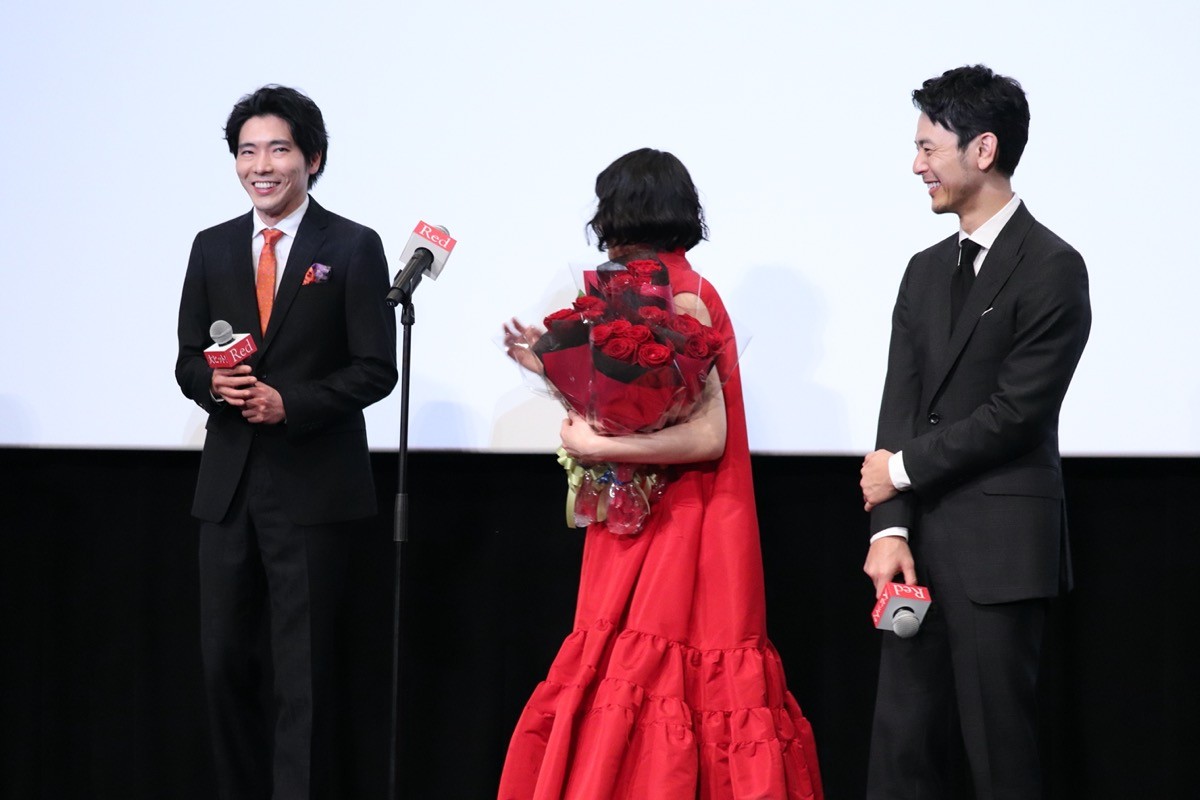 “大胆ベッドシーン演じ切った”夏帆　妻夫木聡ら絶賛「覚悟を持った強い方」