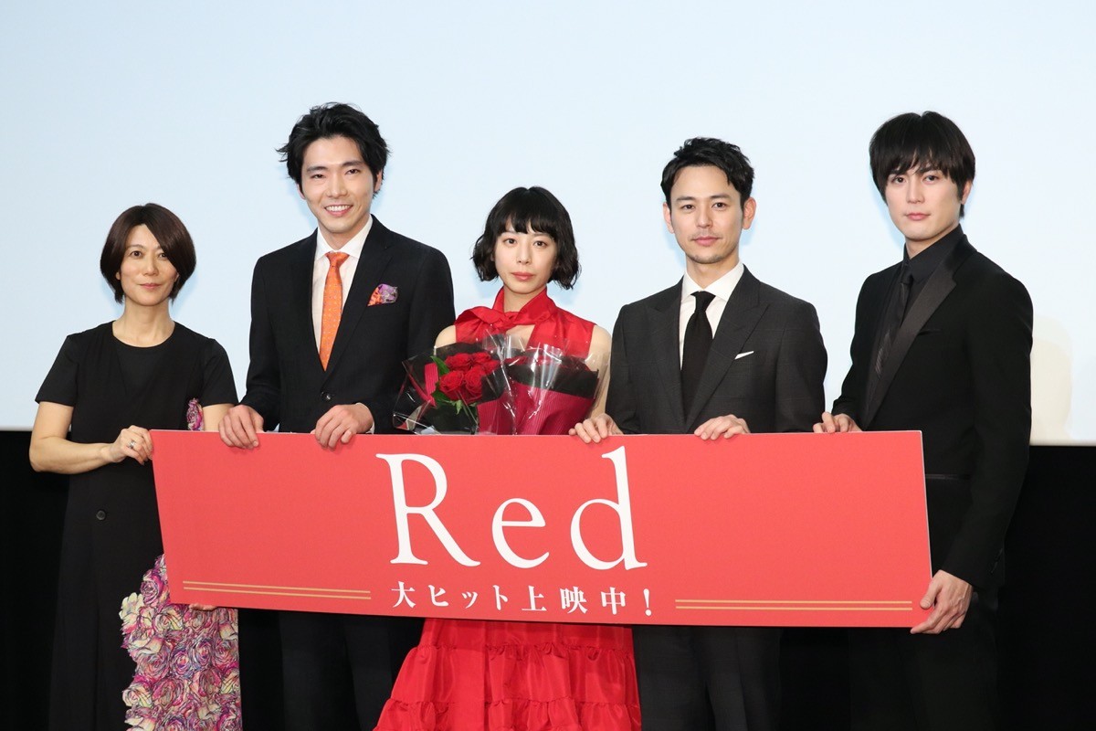 “大胆ベッドシーン演じ切った”夏帆　妻夫木聡ら絶賛「覚悟を持った強い方」