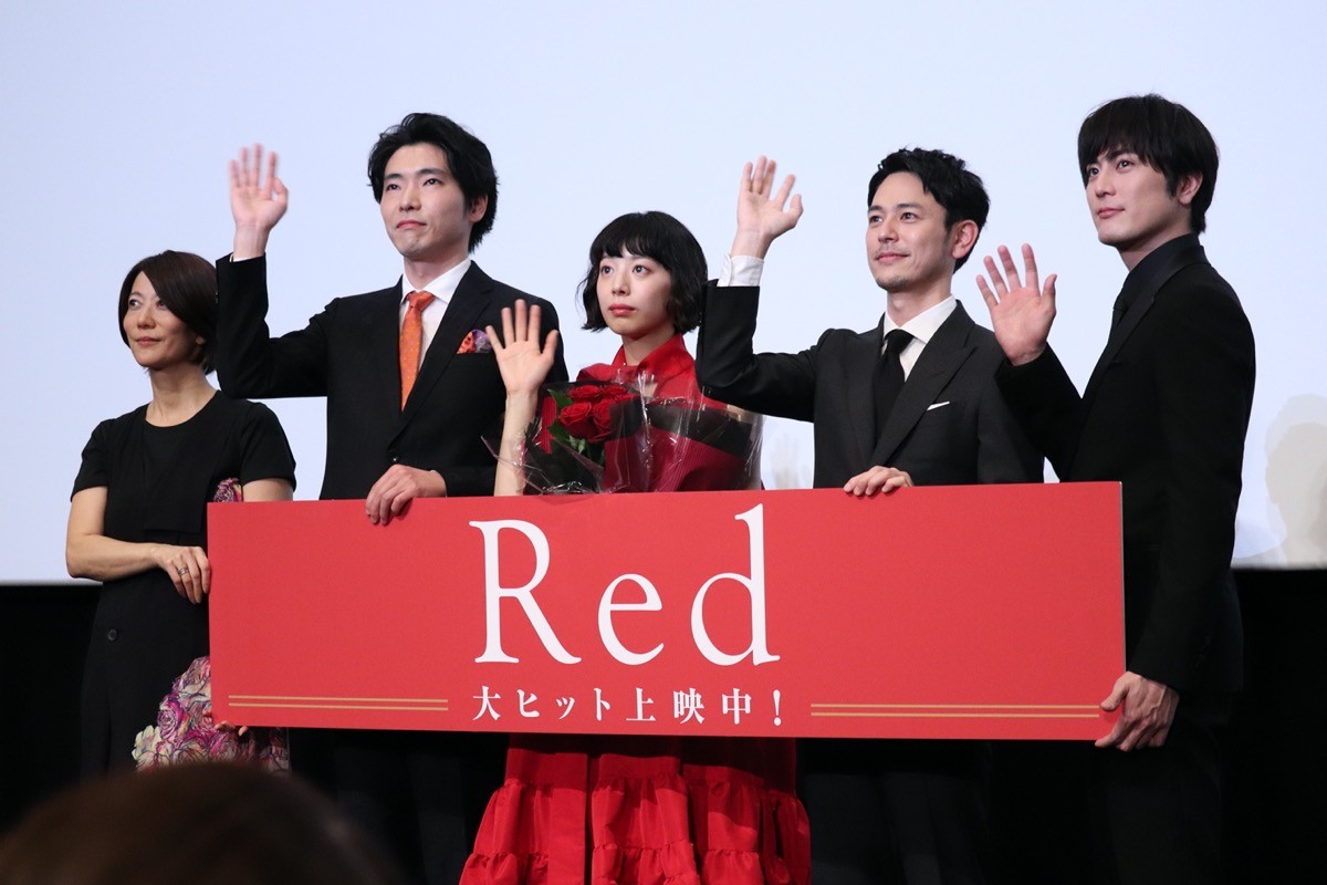 “大胆ベッドシーン演じ切った”夏帆　妻夫木聡ら絶賛「覚悟を持った強い方」