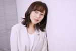 ドラマ『ケイジとケンジ　所轄と地検の24時』比嘉愛未インタビューカット