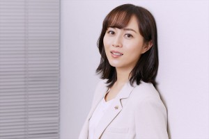 ドラマ『ケイジとケンジ　所轄と地検の24時』比嘉愛未インタビューカット