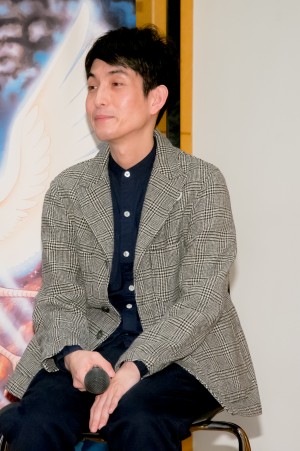 「TEZUKA2020」新作漫画お披露目イベントに登場したカラテカ・矢部太郎