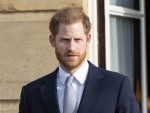 ヘンリー王子、ジョン・ボン・ジョヴィとビートルズ『アビイ・ロード』ジャケ写を再現