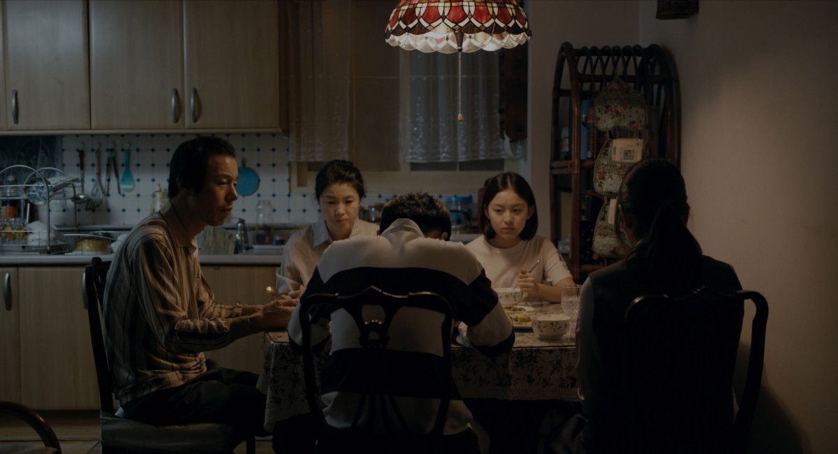 思春期の少女の揺れ動く思いを女性監督が活写『はちどり』ポスター＆シーン写真解禁