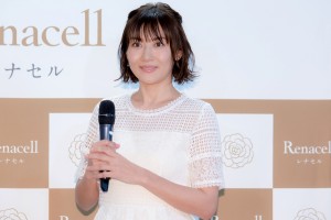 サラフェプラス＆レナセル　ブランドモデル就任イベントに登場した藤崎奈々子