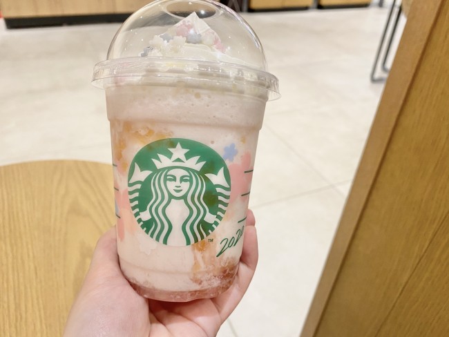 スタバ ゴディバ 人気チェーン店の春限定 さくら ドリンクをレポート 年3月4日 写真 特集 レポート クランクイン トレンド