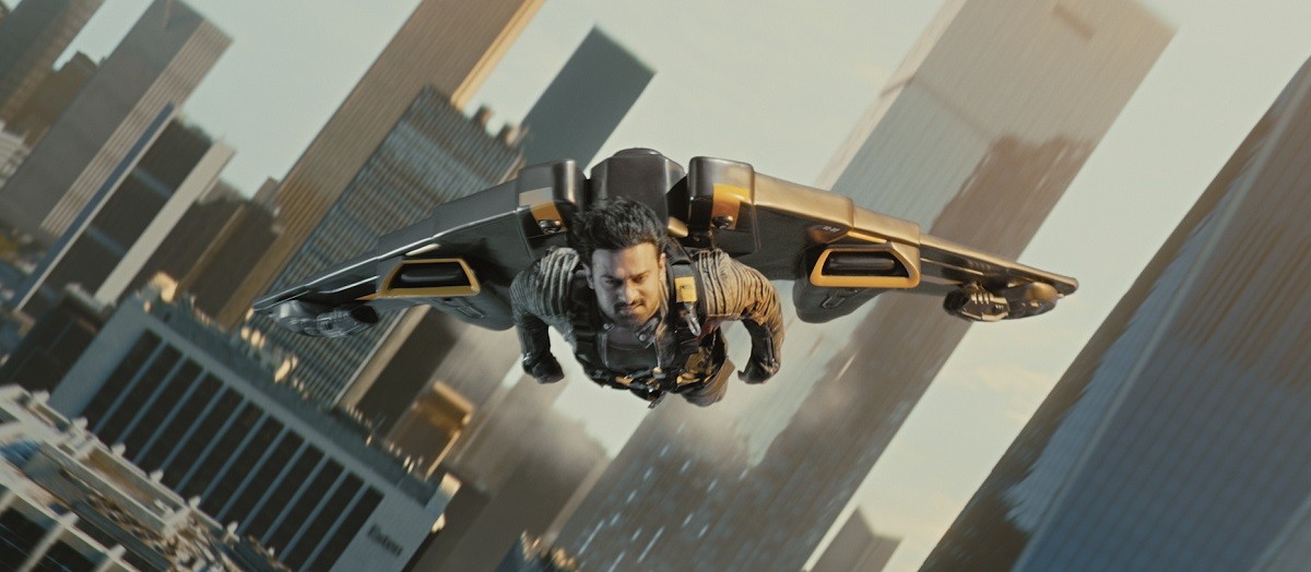  プラバース主演『サーホー』 まるでインド版石原軍団！ 渋い“イケオジ”俳優たちが大集結