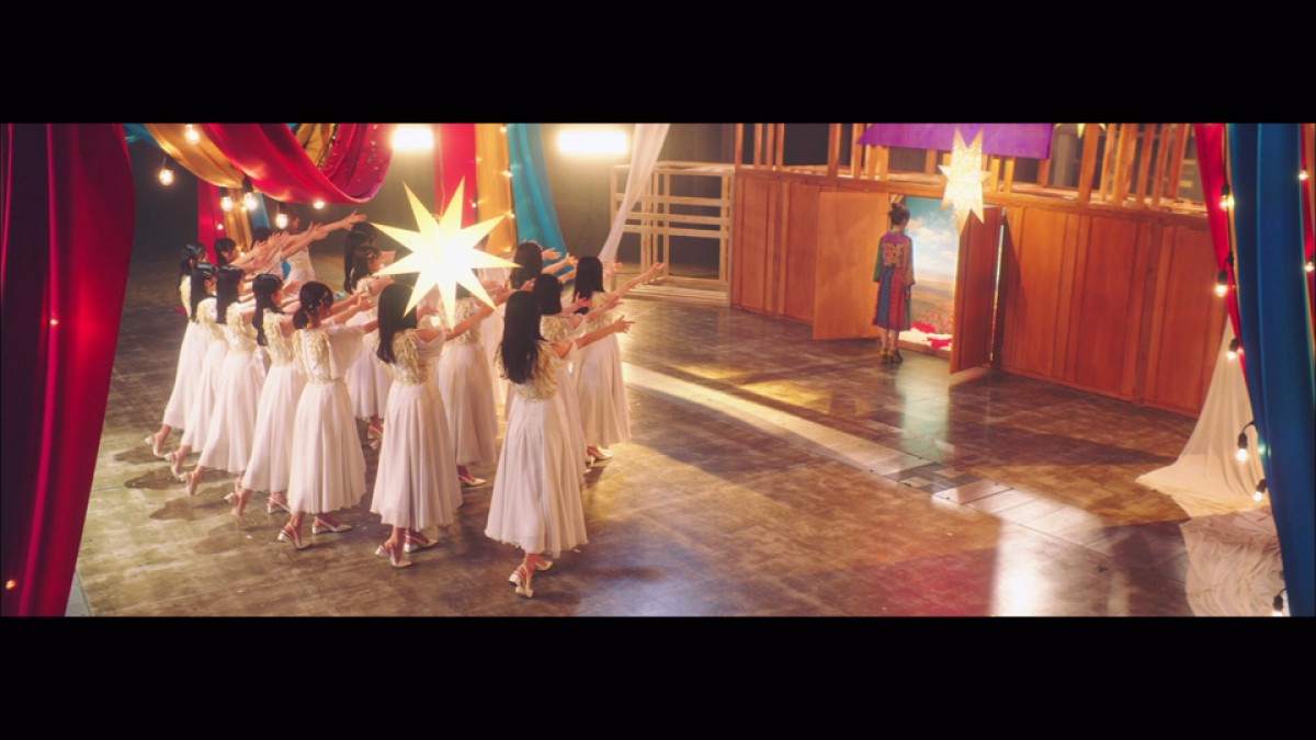 乃木坂46、白石麻衣に駆け寄り涙…25thシングル「しあわせの保護色」MV公開