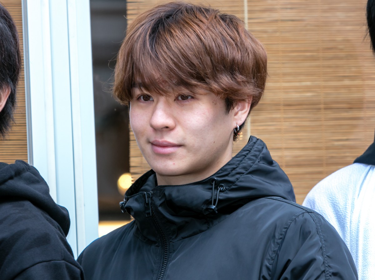 今泉佑唯、鋭い視線で激しい殺陣シーンを披露 『あずみ～戦国編～』稽古公開