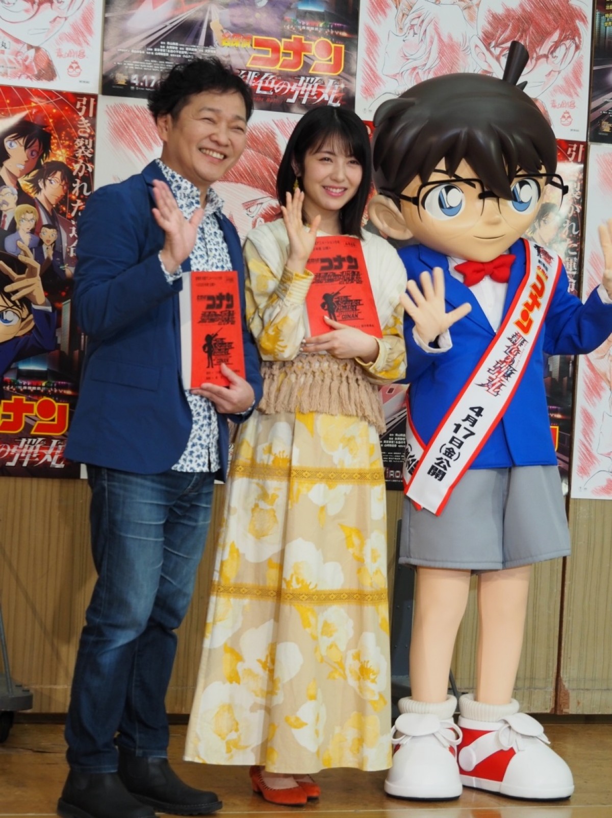 浜辺美波、初の公開アフレコに憧れの声優登場で「汗が止まらない！」