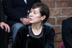 映画『一度も撃ってません』完成報告会に登場した桃井かおり