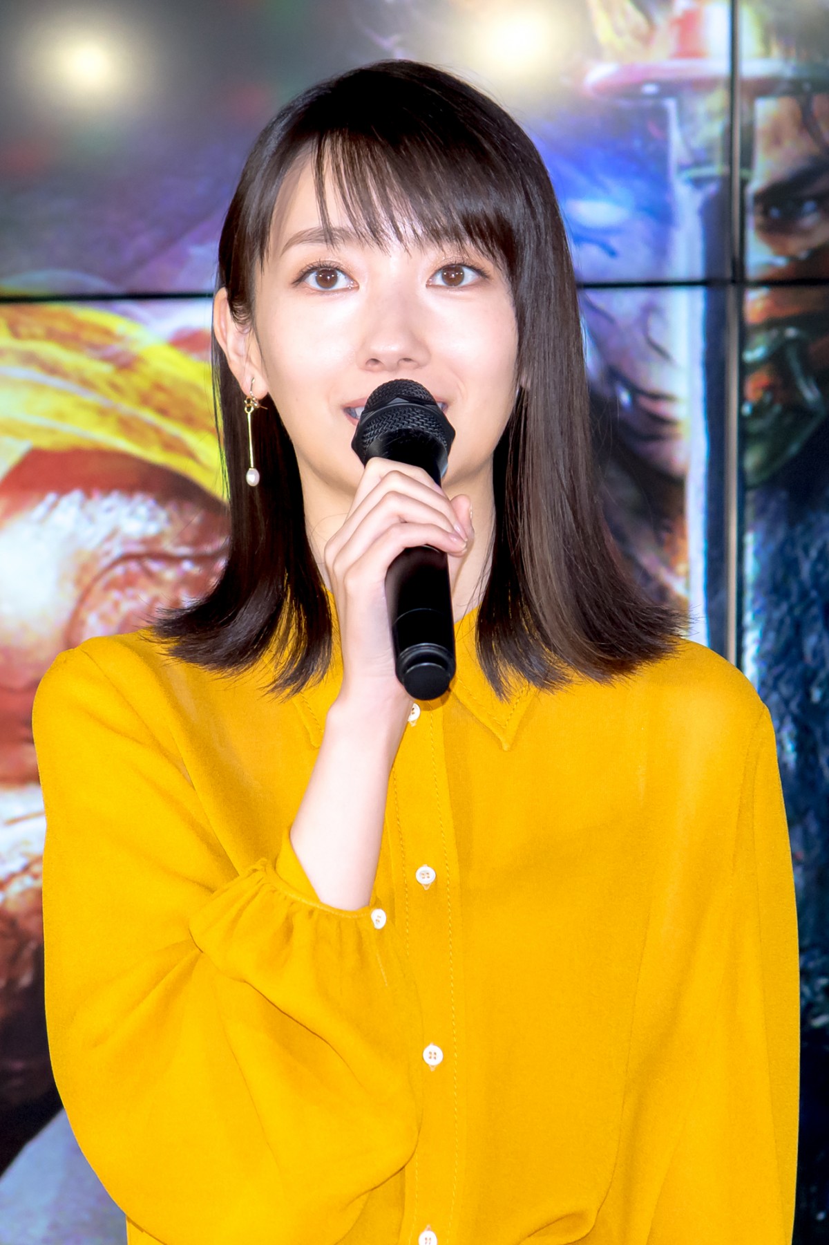 波瑠、ゲームは“日課”「仲間が絶対にいるバーに行くみたいな感じ」