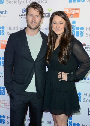 グレン・パウエル、レスリー・パウエル